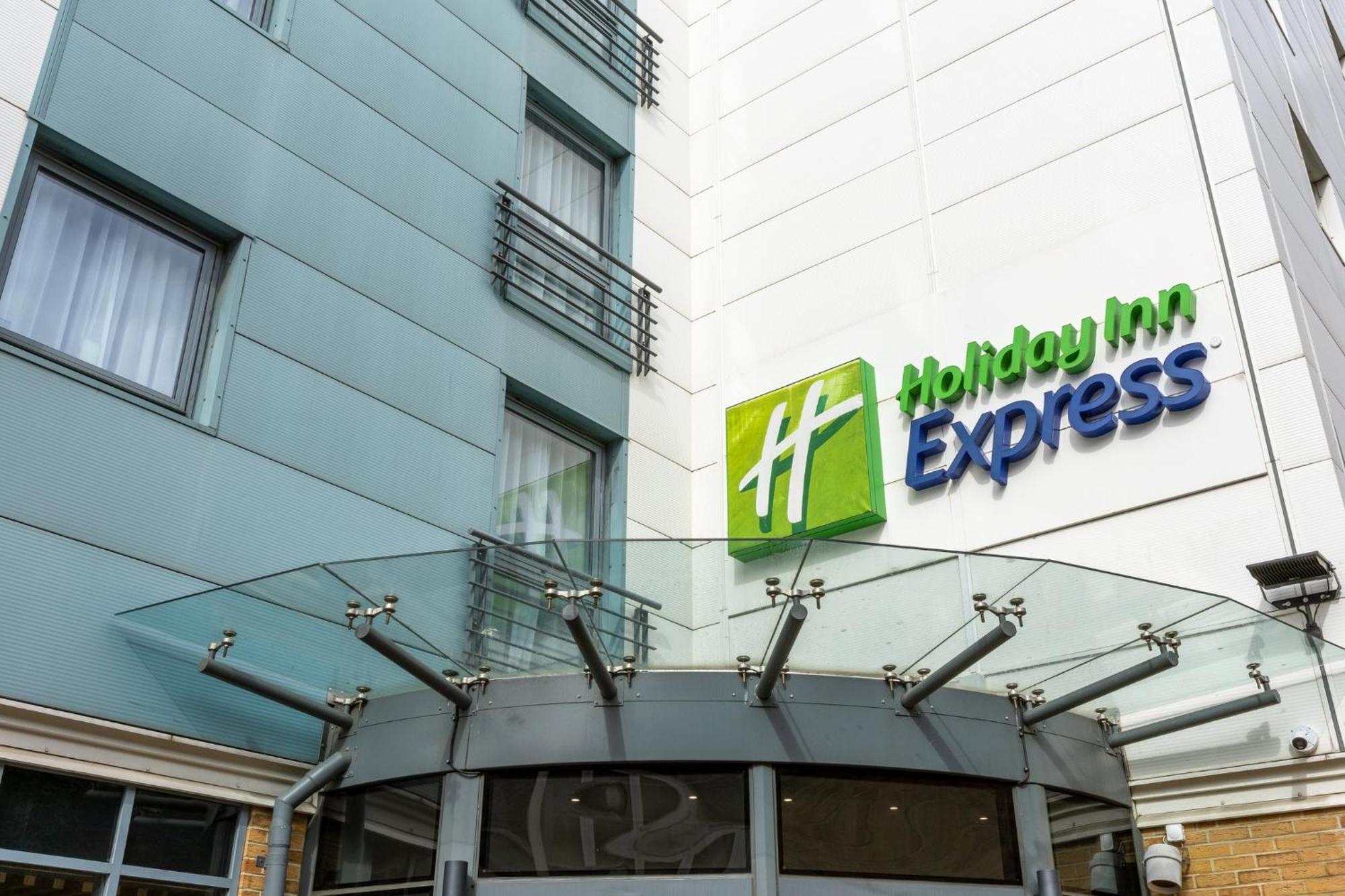 Holiday Inn Express London Croydon, An Ihg Hotel Extérieur photo